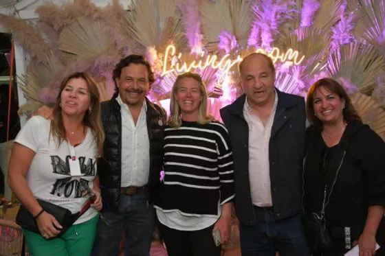 84936-gran-feria-de-emprendedores-el-gobernador-saenz-recorrio-potencia-emprende-2022