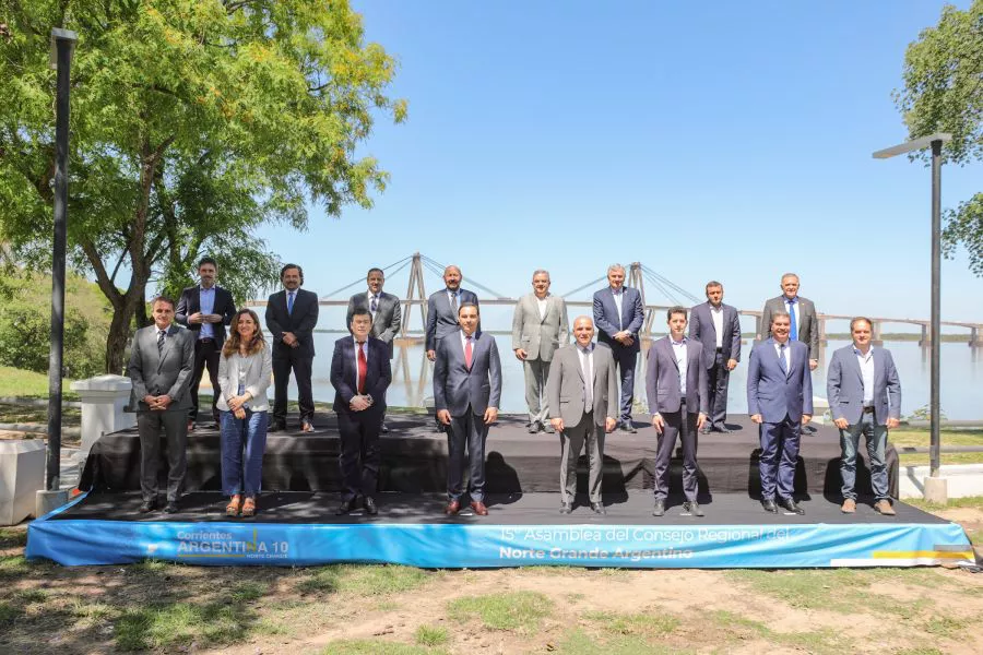 86377-saenz-planteo-la-descentralizacion-del-acceso-a-los-recursos-para-combatir-el-fuego-en-el-noa-y-nea