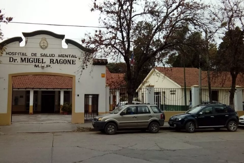 575291-hospital-20miguel-20ragone