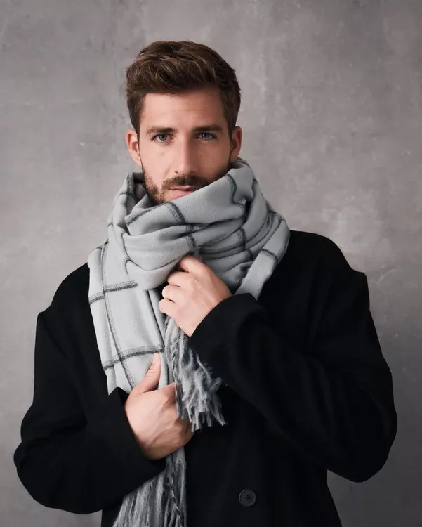 K42HIOF6ZZEMBENH2QLIX3DRUA