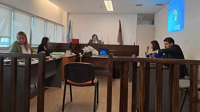 55a210_2755f67ef12a4d90a33f3119b5a3be72_mv2