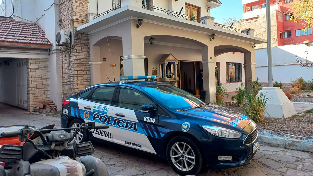 policia-federal-ciudad-de-mendozajpg