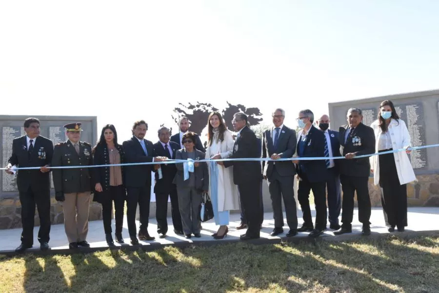 432-malvinas-a-40-anios-el-gobernador-saenz-presidio-los-actos-de-homenaje-a-sus-heroes