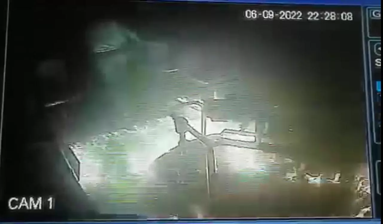 ca8b5d7e-1831-443c-a5c5-fb637c017288