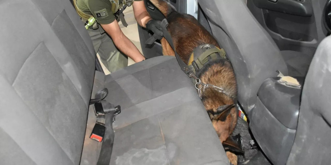 detectan_mas_de_112_kilos_de_cocaina_oculta_en_diferentes_sectores_de_una_camioneta_5