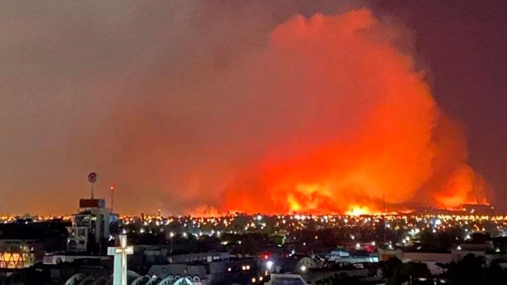 Incendios en Chile: Ya suman 24 los muertos. Cientos de evacuados por las  llamas