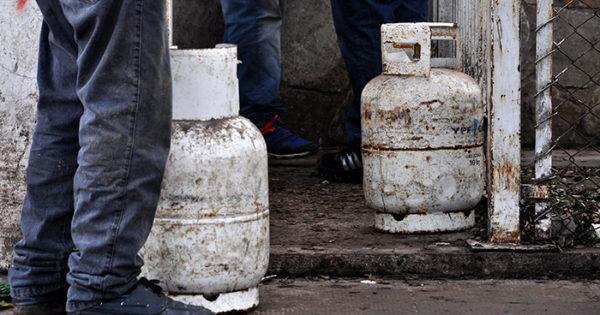 GARRAFAS-PLANTA-YPF-04-390794_600x315