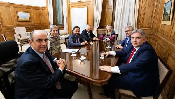 pacto-de-mayo-el-gobernador-saenz-se-reunio-con-francos-karina-milei-y-caputo
