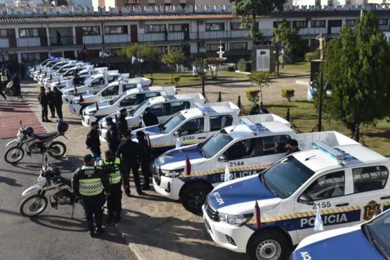 87940-el-gobernador-entregara-moviles-a-la-policia-y-al-servicio-penitenciario