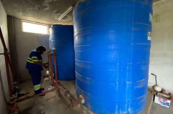 92825-trabajo-conjunto-entre-aguas-del-norte-y-el-ministerio-de-educacion-para-solucionar-los-problemas-en-las-instalaciones-de-agua-de-las-escuelas