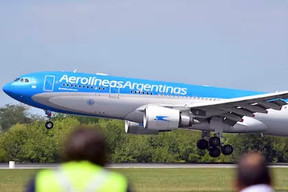 un-a330-200-de-aerolineas-7DEIDAUHABC2PFK6SMG6CQMPHI