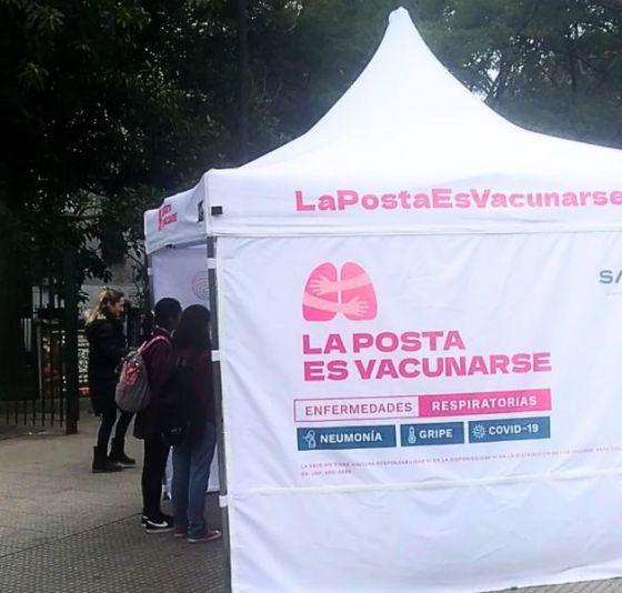 4298-el-jueves-funcionara-un-vacunatorio-para-enfermedades-respiratorias-en-la-plazoleta-cuatro-siglos