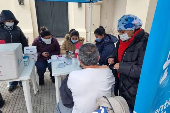 82941-en-esta-semana-se-aplicaron-mas-de-6-mil-dosis-contra-coronavirus-en-la-provincia