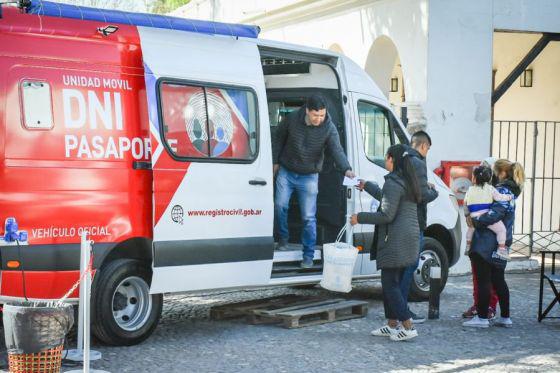 91557-hasta-el-viernes-se-realiza-el-operativo-de-identificacion-en-el-mercado-artesanal
