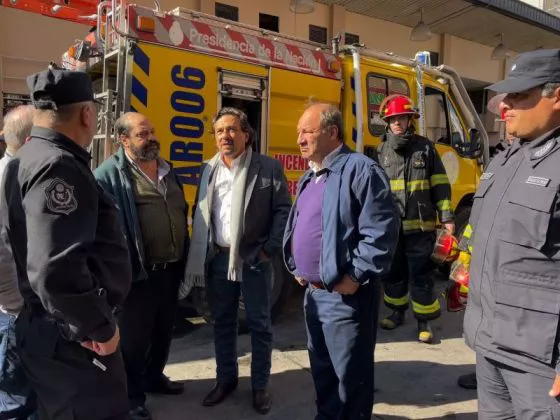 82975-por-decision-del-gobernador-los-comerciantes-afectados-por-el-incendio-recibiran-subsidios