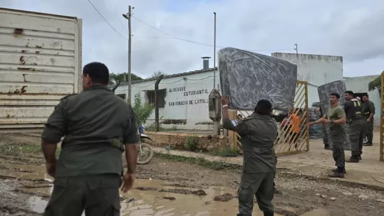 100633-desarrollo-social-refuerza-la-asistencia-a-familias-de-santa-victoria-este-afectadas-por-la-crecida-del-rio-pilcomayo