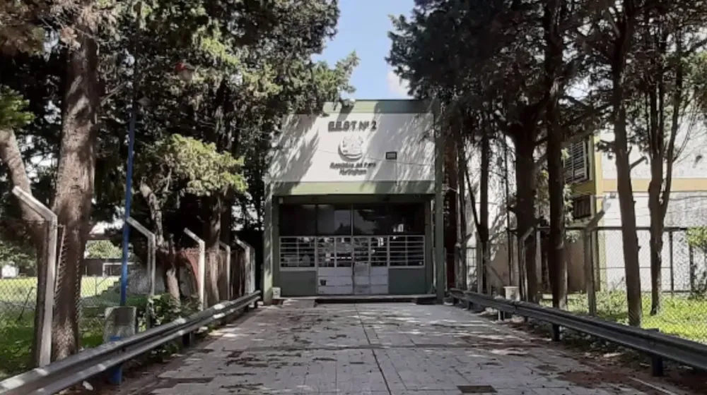 el-dramatico-episodio-ocurrio-en-la-escuela-secundaria-n2-de-la-localidad-bonaerense-de-hurlingham-foto-google-maps-KMY5FQXHE5H7XPWEXSAWJVNDHA