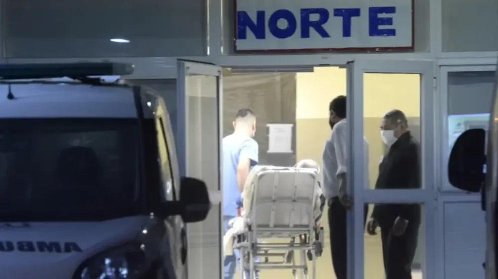 una-mujer-que-estaba-internada-en-terapia-encendio-un-cigarrillo-se-prendio-fuego-su-camilla-y-murio-por-las-graves-quemaduras-foto-gentileza-el-liberal-DUT34O6L4VBPNPEOXOJ4BSZJSE (1)