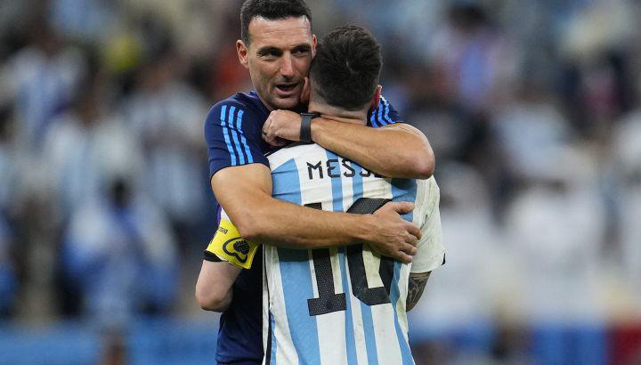 lionel-scaloni-messi-1558829