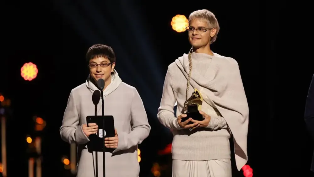 https___thumbs.vodgc.net_1-14-5UWq2I1769989997410-1769990094