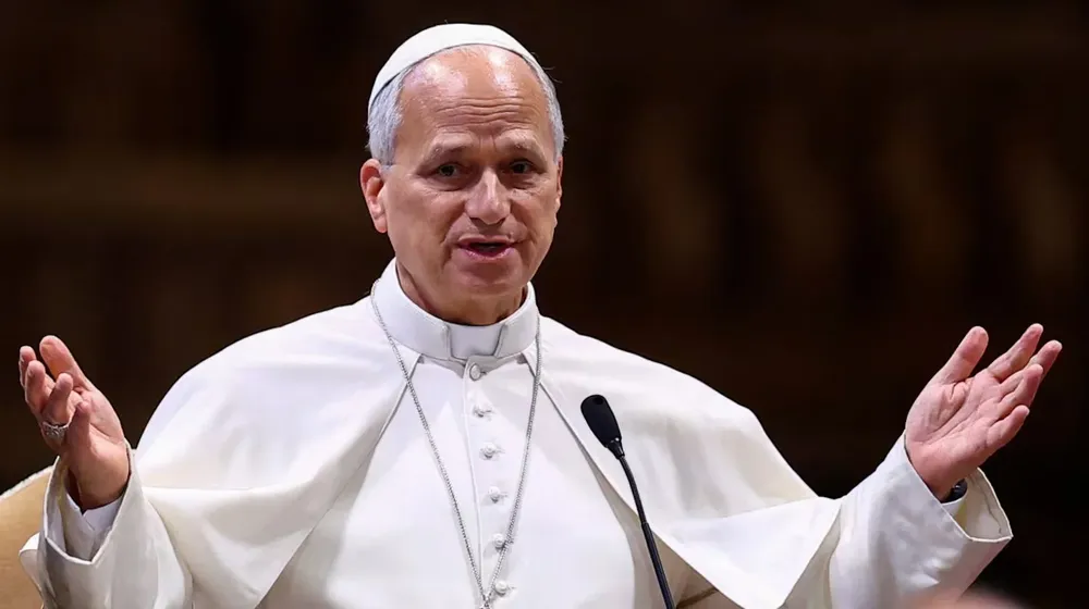 el-papa-leon-xiv-paso-una-noche-tranquila-tras-la-cirugia-para-extirparle-un-tumor-maligno-del-pulmon-como-sigue-su-recuperacion-foto-reuters-Z7ZAF2R5ANHUVLSGQUNETQQFBY