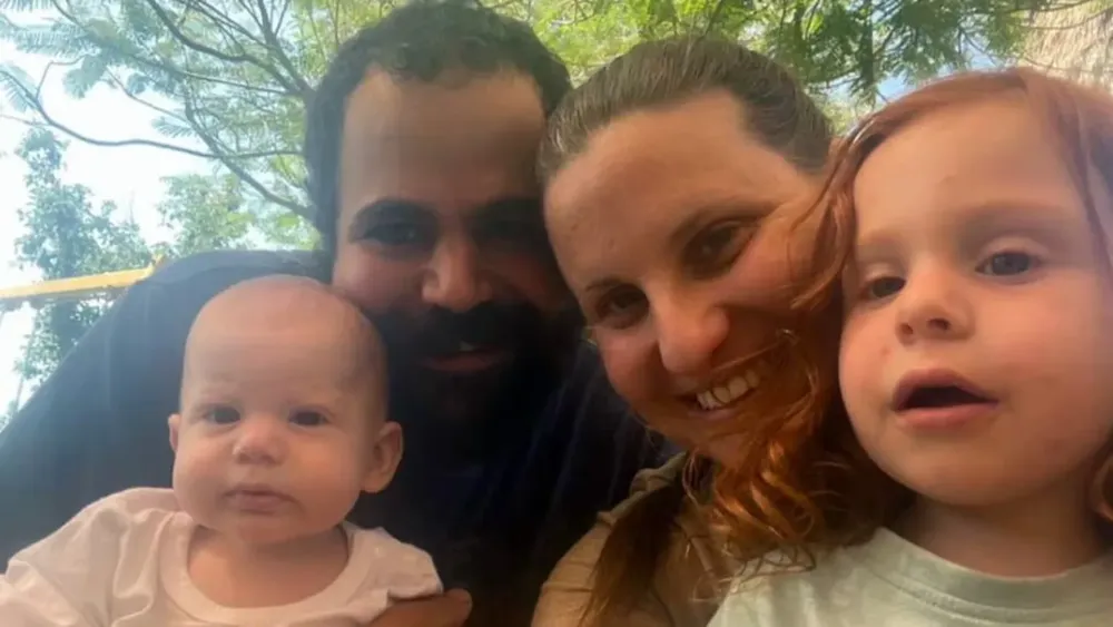 la-familia-argentina-silberman-bibas-fue-secuestrada-en-el-kibbutz-de-nir-oz-el-7-de-octubre-de-2023-foto-gentileza-times-of-israel-4TUDZVZ23JHBFBDWOX6GNPNM2E