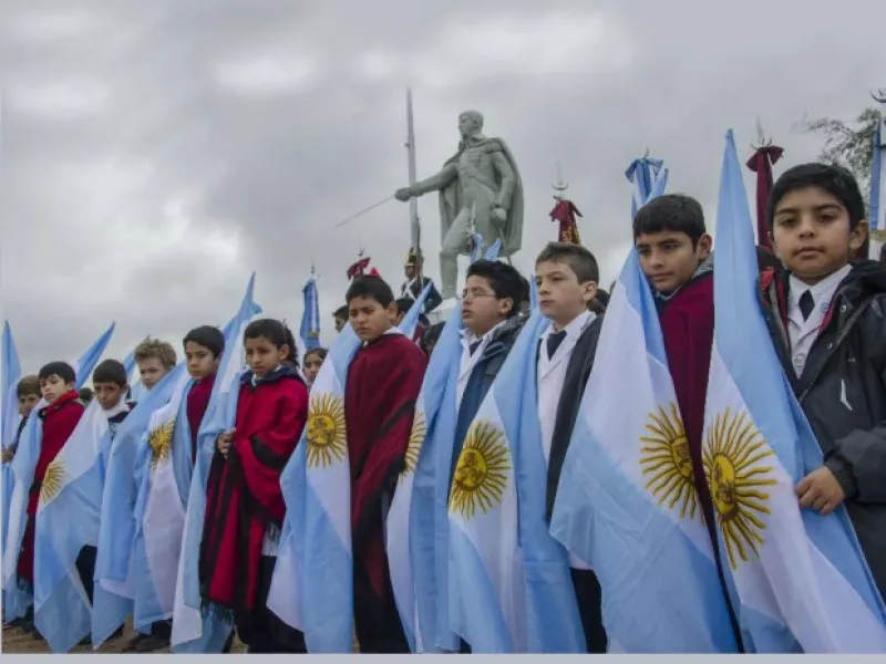 83105-en-el-dia-de-la-bandera-cerca-de-300-alumnos-realizaran-su-promesa-de-lealtad