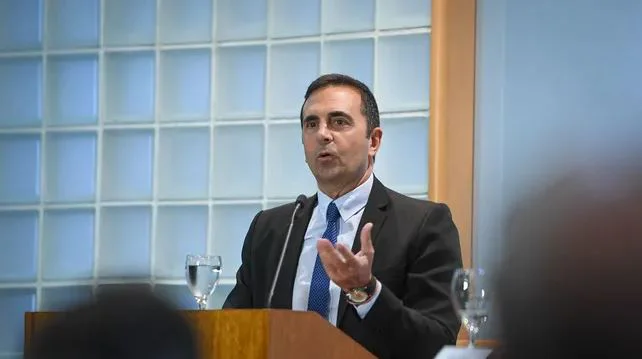 noti 4 reapertura paritarias