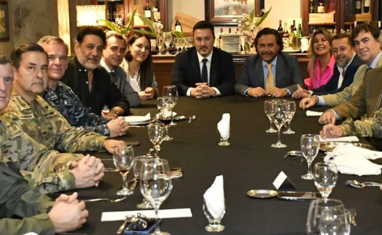 NOTICIA 6 PETRI