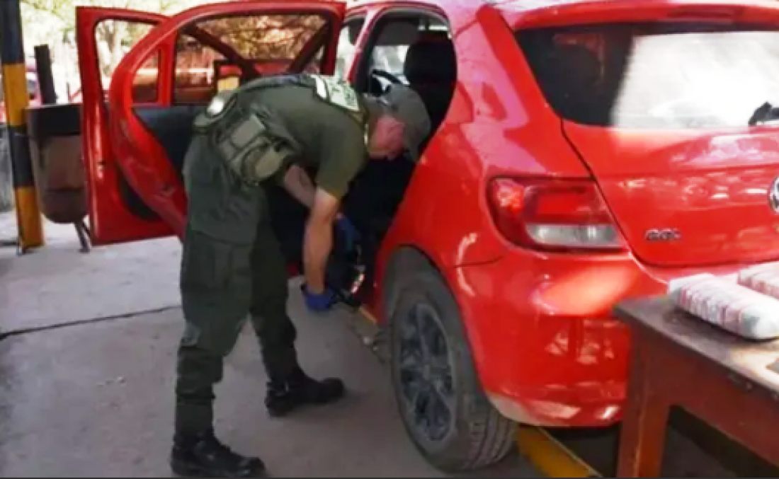 109075-detienen-a-un-saltenio-con-mas-de-24-kilos-de-cocaina-ocultos-en-el-tanque-de-nafta-20230821075858