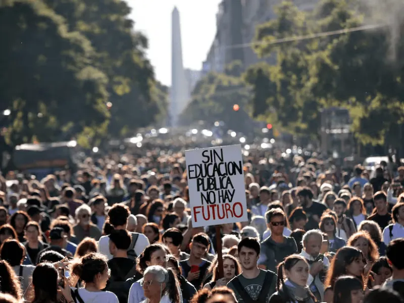 14108-financiamiento-universitario-hay-encomiendas-y-encomiendas-r6kq25tmotrjv8r4f4hd7pp28bdtlu6hvp1e9glb3k