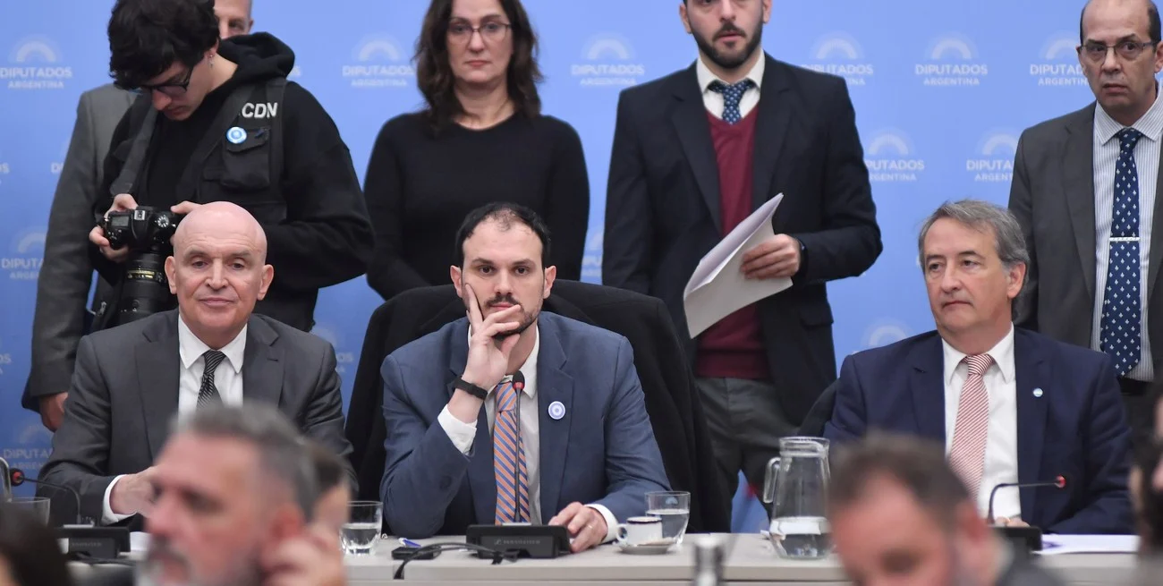 VhH4HlAeF_1300x655__1