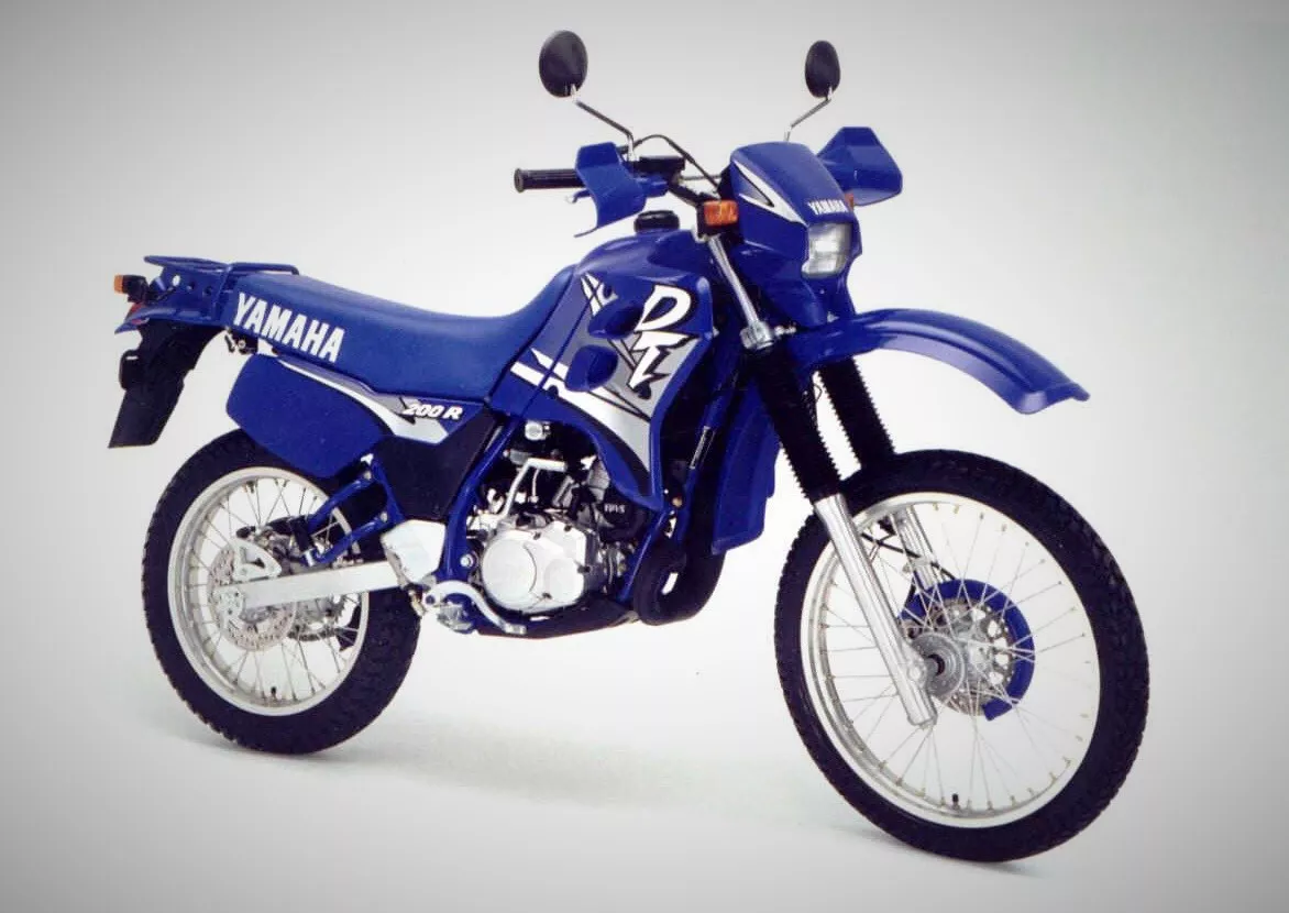 yamaha_dt200_01