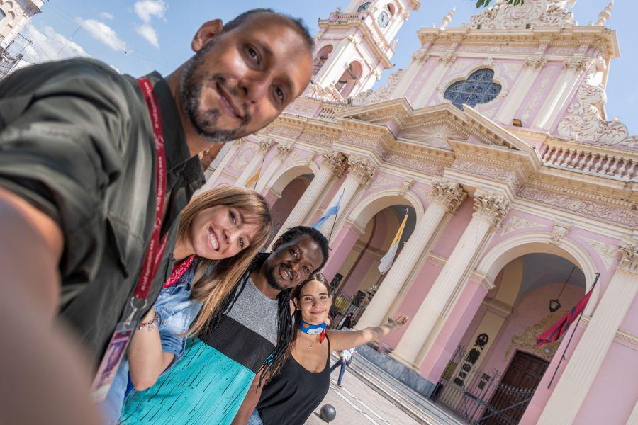 6472-el-casco-historico-de-salta-maravilla-a-los-turistas-nacionales-e-internacionales