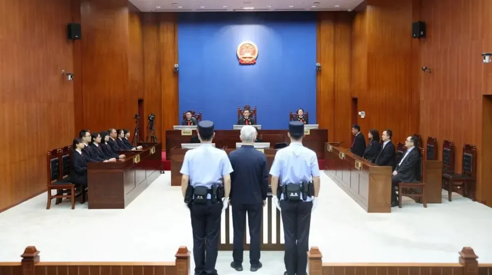 china-condeno-a-cadena-perpetua-al-fundador-del-gigante-inmobiliario-evergrande-por-un-fraude-millonario-foto-shenzhen-intermediate-peoples-courthandout-via-reuters-7RNEOJPBLNB45MA6DORKJ2RKRY