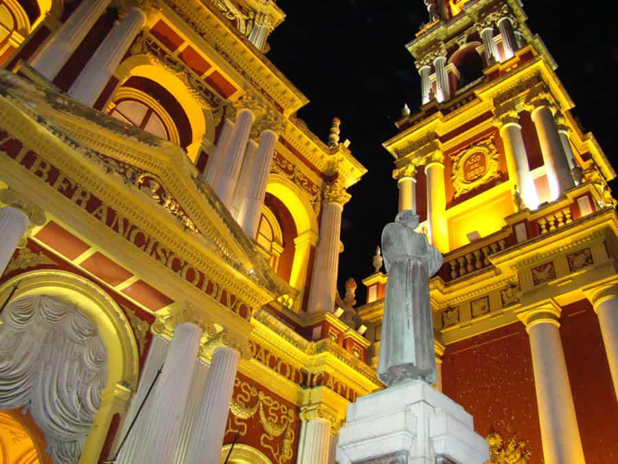 iglesia-san-francisco-de-noche