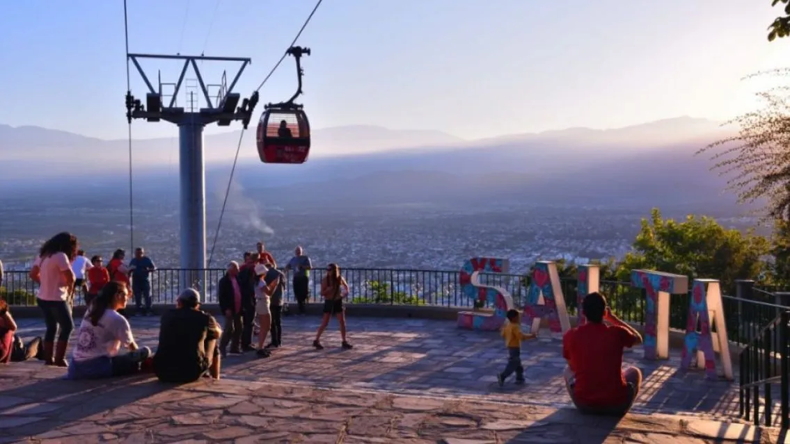 66b92ac39ee7f_1135_639!