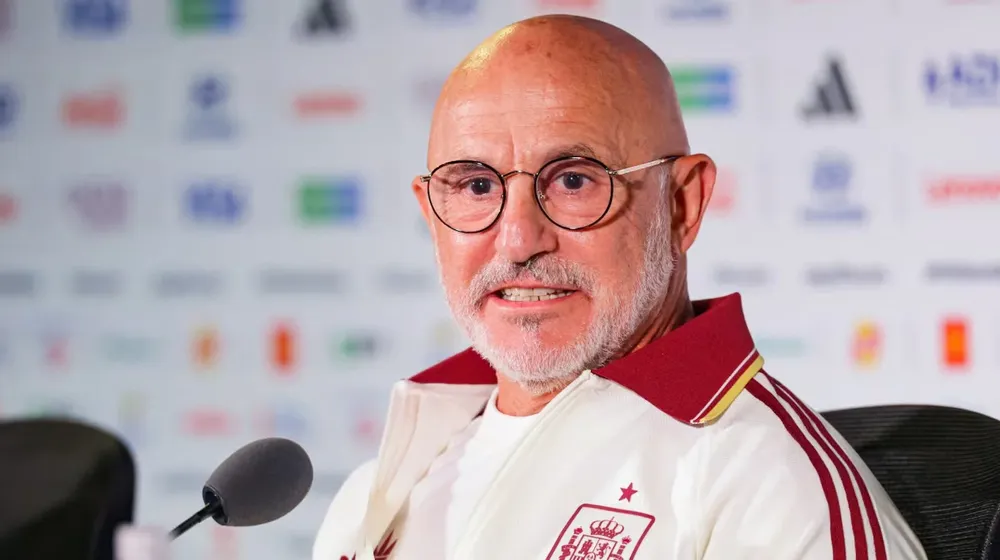 el-entrenador-de-espana-dio-su-opinion-sobre-las-criticas-al-arbitraje-del-partido-de-la-seleccion-argentina-ante-egipto-foto-efe-5XG6FWMDIVGKNLNTNXNWICNAPQ