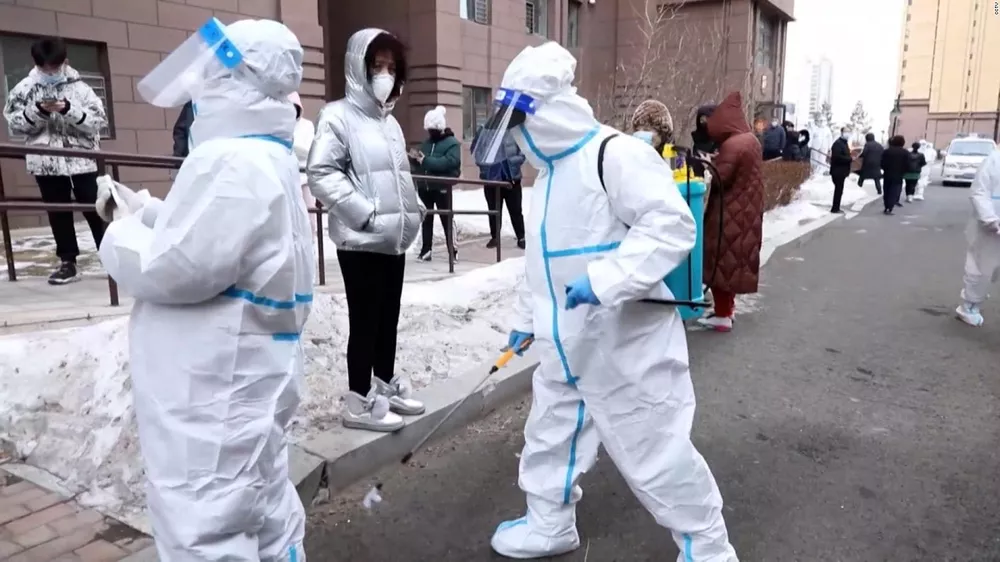 220316094301-china-covid-full-169