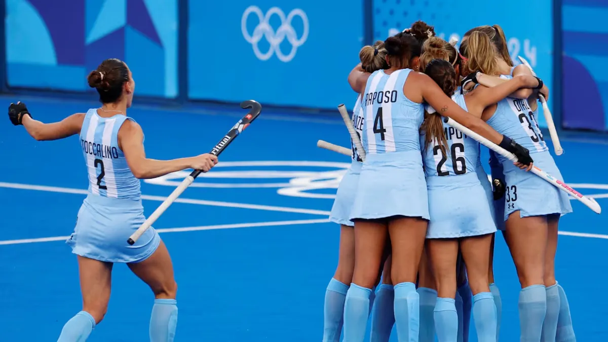 las-leonas-se-enfrentan-a-estados-unidos-en-su-debut-en-los-juegos-olimpicos-de-paris-2024-foto-reuters-akzmni52tjcwze5vfbphwqn5feavif