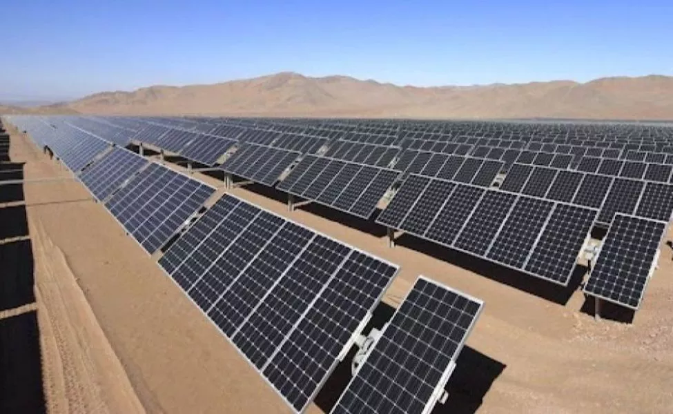 1159-el-parque-solar-fotovoltaico-altiplano-200-esta-en-marcha