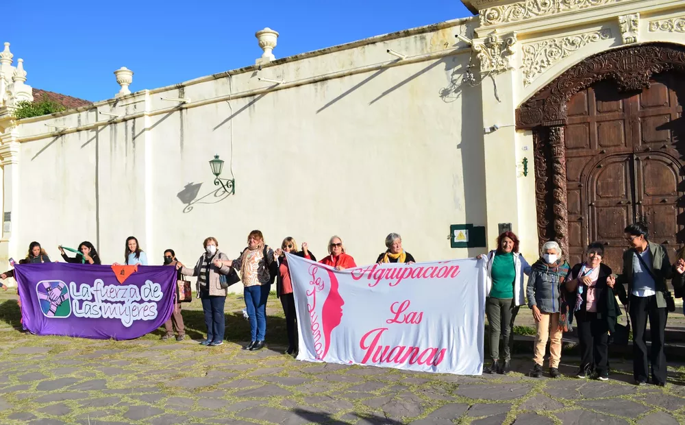 03-05-2022_organizaciones_feministas_realizaron_esta_tarde