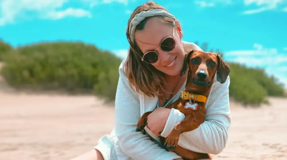 leticia-lembi-periodista-de-tres-arroyos-murio-tras-caer-de-una-escalera-en-mal-estado-en-mar-del-plata-foto-facebookleticia-lembi-L3LVGFCFQNEDDNBNKRDR67K7AA