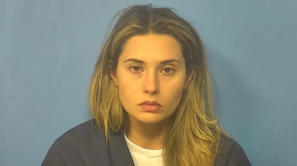 christina-formella-fue-acusada-de-abusar-sexualmente-de-un-alumno-de-15-anos-foto-gentileza-the-new-york-post-U7EU2SNJWJGXNGVLQOSIZ6RKZE