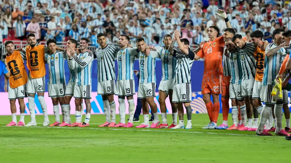 arbitro-argentina-foto-ap-YNFB2BEO6NF3PBSAMTS33Z2ZAA