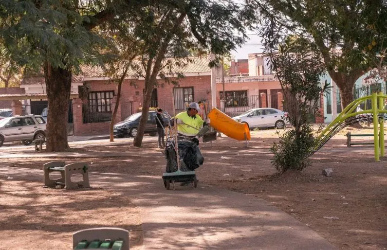 noticia 3 dia del empleado municipal