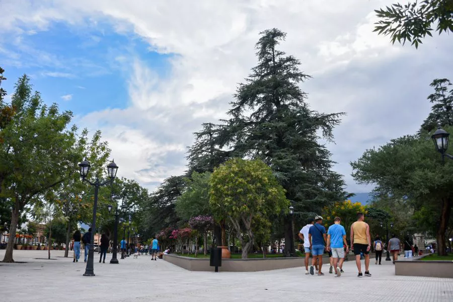 79950-cafayate-inauguro-las-refacciones-de-la-plaza-central-de-la-ciudad-20211230122230