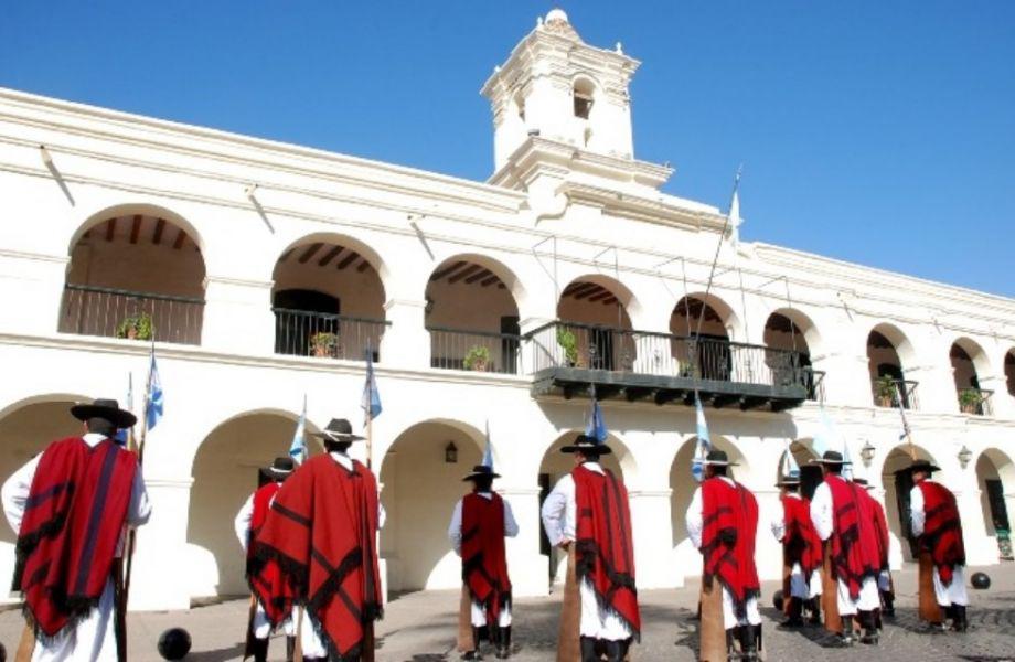 42665-un-acto-del-25-de-mayo-restringido-y-con-actividades-virtuales