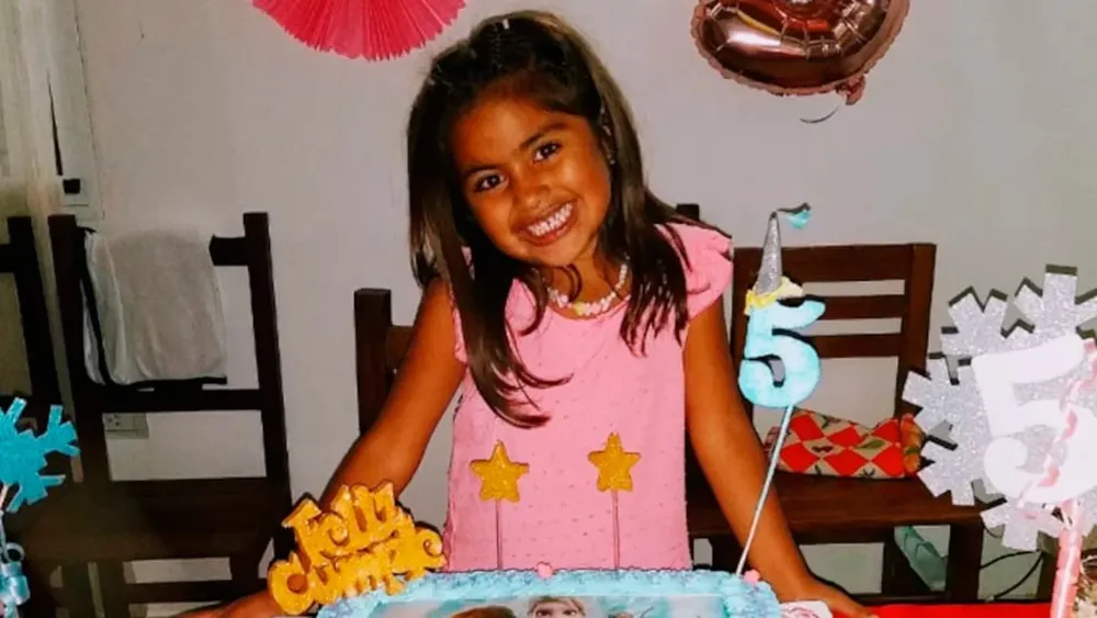 guadalupe-lucero-en-el-festejo-de-su-cumpleanos-numero-5-foto-gentileza-el-chorrillero-SO2TVWOZTFEQ3OJ6TMXIPSK6KU
