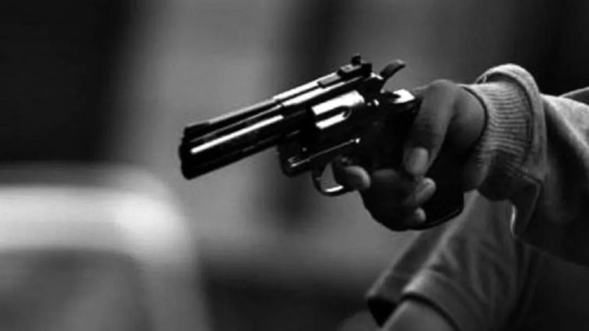 Con-un-disparo-al-techo-motochorros-entraron-a-un-almacen